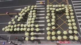 時代力量立委黃國昌在臉書貼文表達對勞動部次長次廖蕙芳堅持理念的敬佩。（翻攝黃國昌臉書）