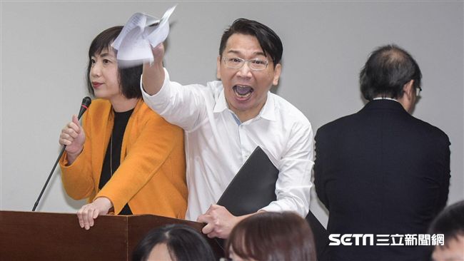 郭冠英保月退俸　徐永明：納稅養X碎