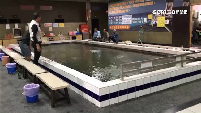 釣蝦場鬥毆互砸　警「辣椒水」壓制