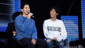 朴寶劍宋仲基　圖／翻攝自BLOSSOM臉書