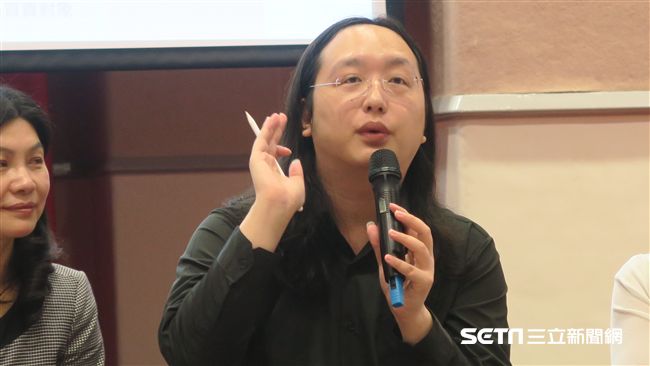 零分上大學！　國中輟學的唐鳳這樣看