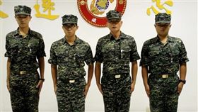 虐殺小白,陸戰隊,班長,道歉,