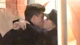 史嘉蕾約翰森,柯林佑斯特（圖／翻攝自太陽報）