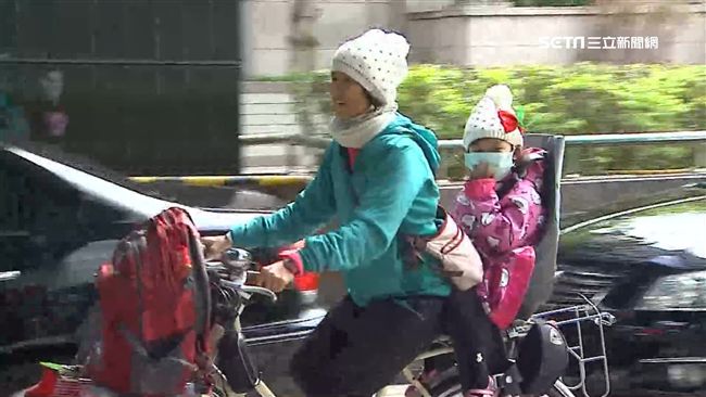擬放寬自行車載童　車體未規範成隱憂
