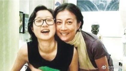 母女低調和好？吳綺莉曬小龍女慶生照