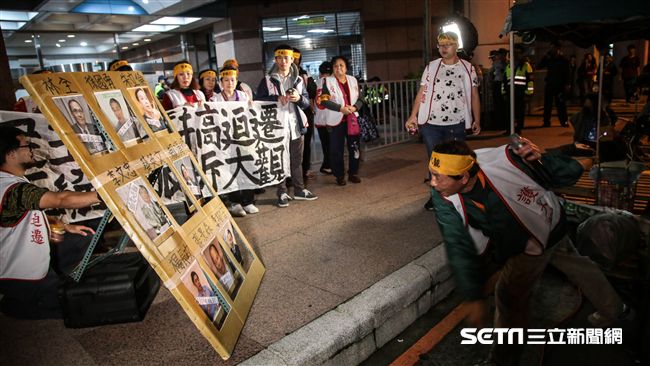 拆我家就睡黨部！大觀社區夜宿民進黨