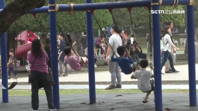 怪阿伯拐小孩？中興公園傳8童失蹤？