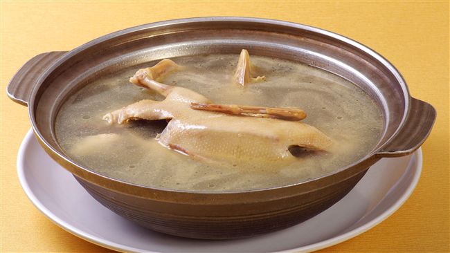 冬天食補老鴨煲　老鴨、老母雞成關鍵