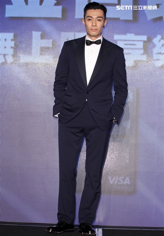 楊丞琳.周柏豪代言信用卡。（記者邱榮吉/攝影）