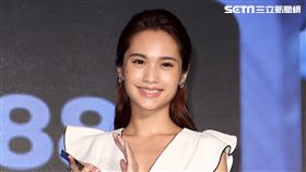 楊丞琳.周柏豪代言信用卡。（記者邱榮吉/攝影）