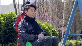 霍建華,捉迷藏（圖／翻攝自霍建華貼吧）