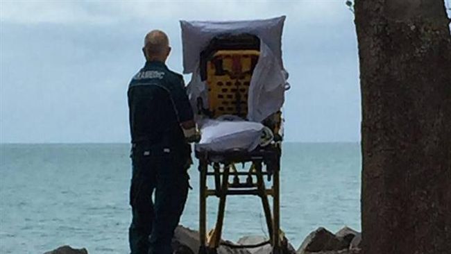 想再看一次海…救護員完成垂死女遺願