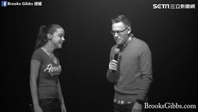 演講者Brooks Gibbs教大家如何面對語言霸凌。（圖／翻攝自Brooks Gibbs臉書）