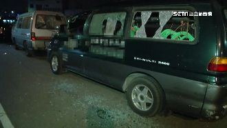生意糾紛？4惡煞持棍連砸殯葬業7車