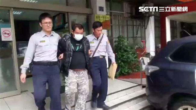 亮刀劫加油站5萬元　嫌：我要繳罰單