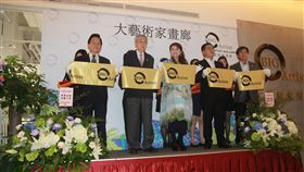 萬豪酒店展百億名畫 張大千、徐悲鴻大師真跡免費看（圖／翻攝畫面）