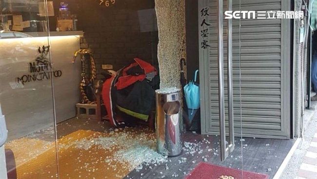 風波不斷　刺青店疑遭尋仇開槍