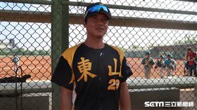 東山國小教練林家瑋。（圖／記者王怡翔攝）