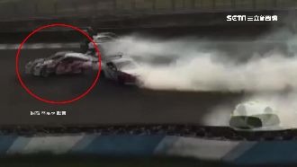 6車賽道連環撞！他靠技術成功躲劫