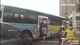 客運過站急切臨停　竟是要放乘客下車