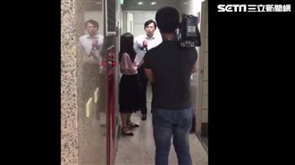 上個廁所也被堵　黃國昌飆記者有問題