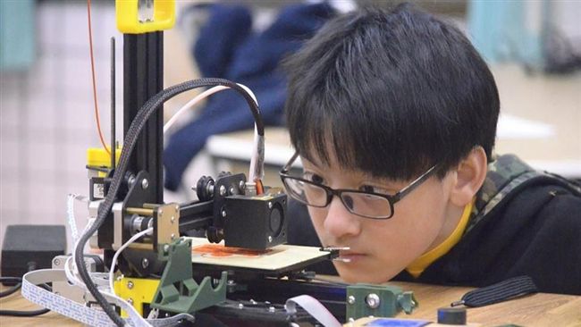 天才國中生組無人機　嘆谷哥比老師好