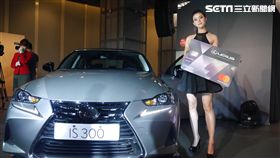 LEXUS IS 300 Platinum Black鉑黑特仕車　葉立斌攝