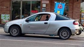 爸爸20年老車捨不得換！網友狂推「一個男人的浪漫」