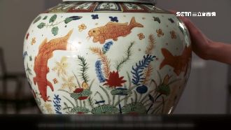 曹興誠收藏五彩魚罐瓷王　拍出8億元