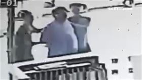 愛慕超商「小楊丞琳」　壯男找不到人怒砸店
SOT