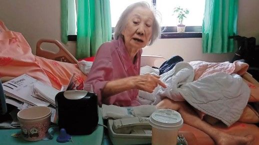霸床富婆後勤太強大！這些都送進病房