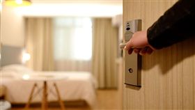 旅館,飯店,訂房,房間,開門,住宿 示意圖／翻攝自Pixabay
