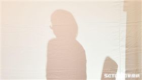 女性帕斯堤安妮現身分享被另一伴感染愛滋，卻無辜被掛上不守婦道的罪名；呼籲社會能更加關注女性帕斯堤相關議題及權益，拒絕愛滋汙名。（圖／露德協會提供）