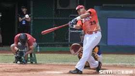 中華職棒明星賽全壘打大賽，陽冠威。　圖／記者林敬旻攝