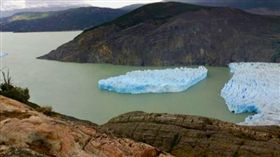 智利百內國家公園「格雷冰川（Grey Glacier）」(推特)