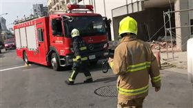 高雄,八德東路,施工,瓦斯,外洩,封鎖線（圖／翻攝畫面）