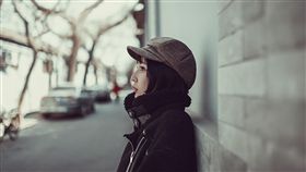 旅行,沉思,單身,孤單,女子,女孩,正妹,冬天,失戀（圖／Pixabay）