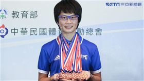 ▲世大運奪得5金1銅的滑輪溜冰選手楊合貞以592.5萬元成為賞金后。（圖／記者蔡宜瑾攝影）