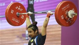 世大運舉重女子63公斤　江念欣摘銅（1）2017世大運女子舉重63公斤級，中華隊江念欣（圖）以抓舉97公斤、挺舉126公斤、總和223公斤，為台灣再添一銅。中央社記者吳翊寧攝　106年8月22日