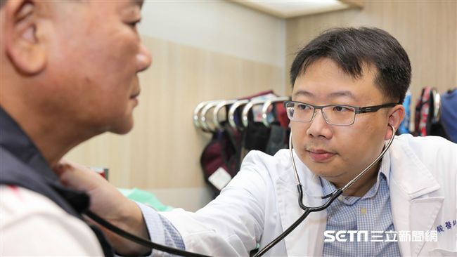 當心！頸部有咻咻聲　恐頸動脈狹窄