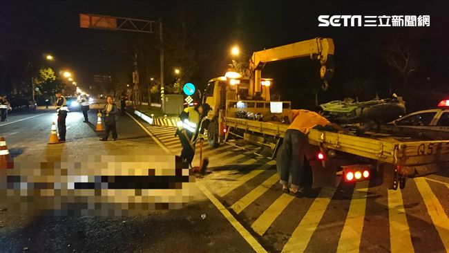 騎新車載同事　客運紅牌重機相撞2死