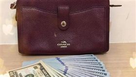 婆婆送禮 圖/翻攝自爆廢公社臉書