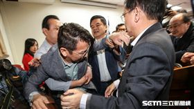 立法院衛環委員會聯席審查勞基法修正案、時代力量立委徐永明 圖／記者林敬旻攝