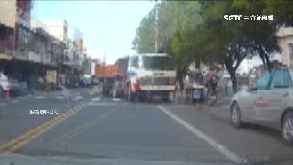 砂石車買早餐橫切強占　馬路當得來速