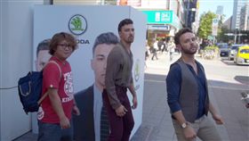 抖肩舞　翻攝影片　抖肩兄弟