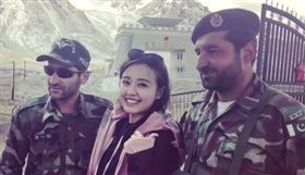 一帶一路, 威脅,巴基斯坦,打折,折扣,大陸,保鑣,士兵,老闆,房琪,消費國家,尊嚴　圖／翻攝自房琪微博