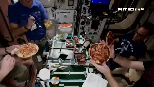 太空Pizza趴！餅皮材料滿天飛