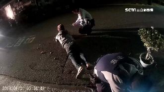毒蟲躲盤查吞毒　員警制止遭咬傷手