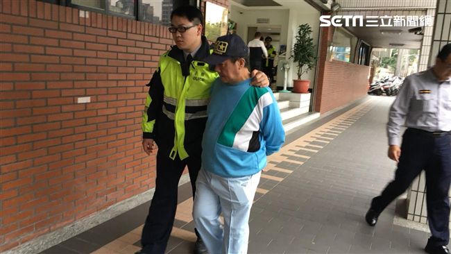 幻想老闆發薪遭搶　男謊報累癱50警
