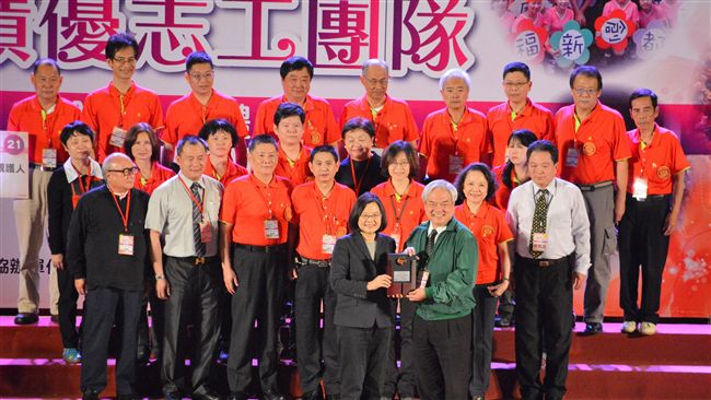 國際志工日　蔡英文表揚績優志工團隊